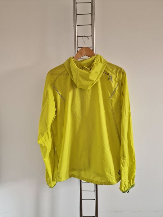 Страхотна мъжка ветровка SOLOMON ултра лека , удобна , размер L