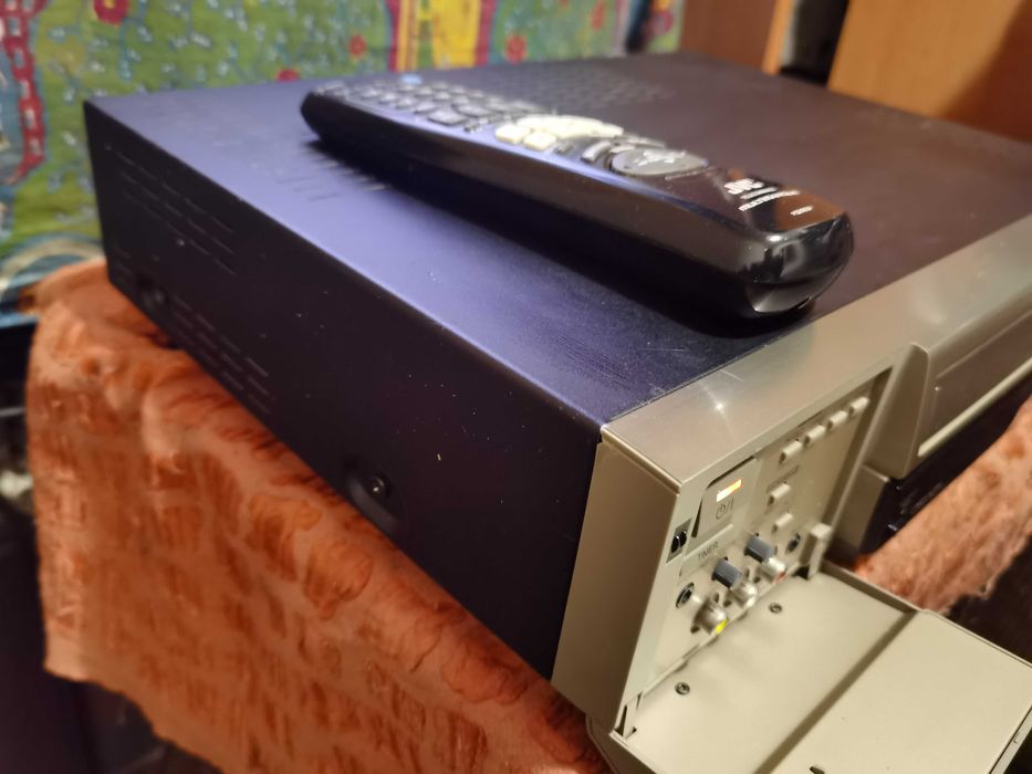 Videorecorder Svhs Jvc hr-s 9400 Hunedoara • OLX.ro