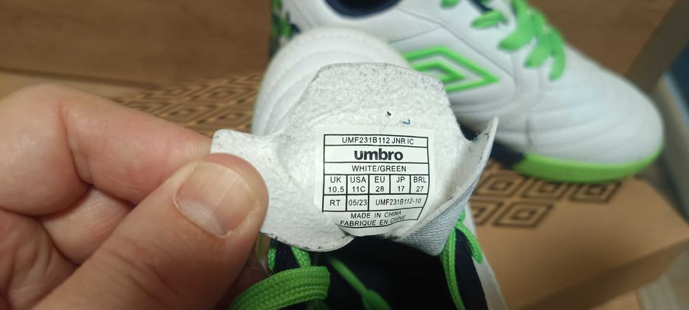 Детски футболни обувки UMBRO N 28