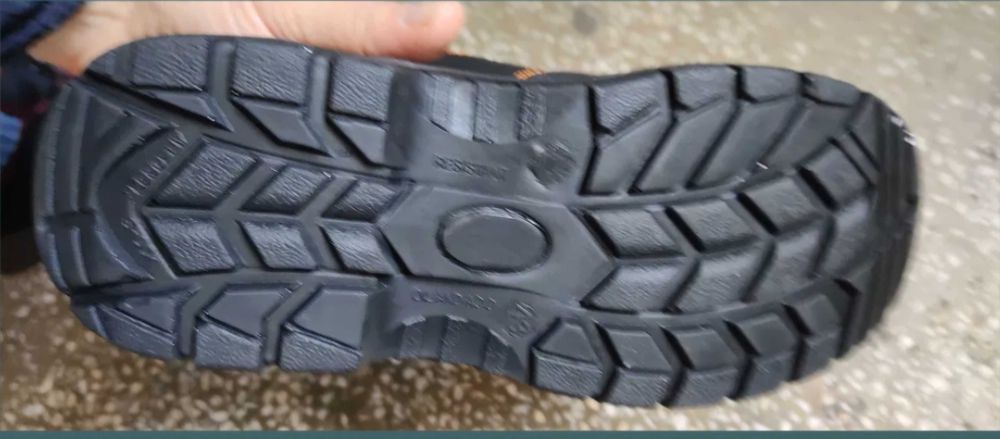 Bocanci de protectie marimea 43 noi