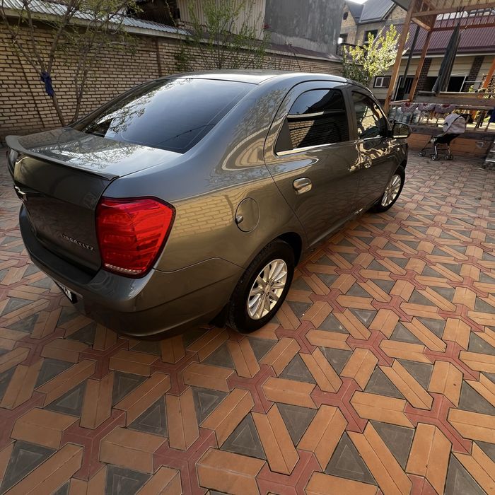 Продается автомобиль кобалт