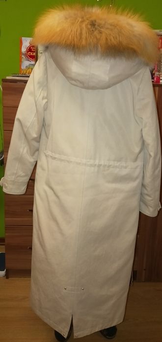 Симпатичная парка, женская