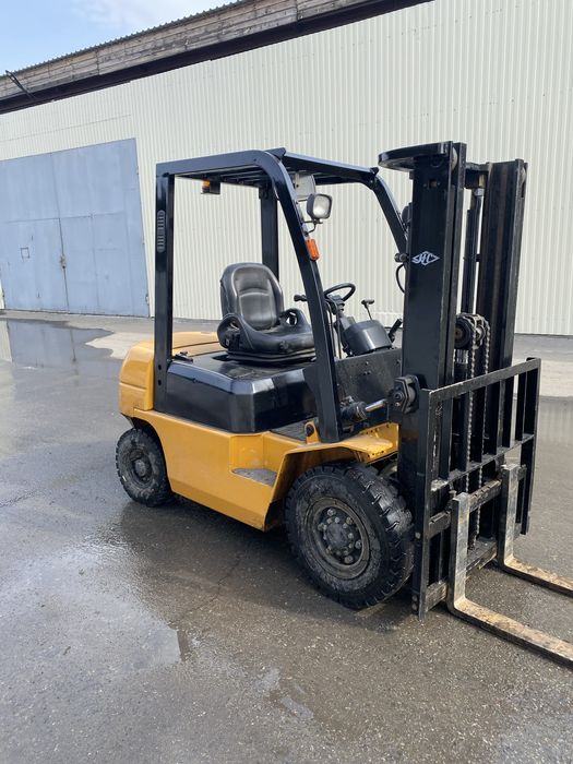 Продам вилочный погрузчик