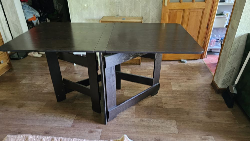 Раскладной стол обеденный