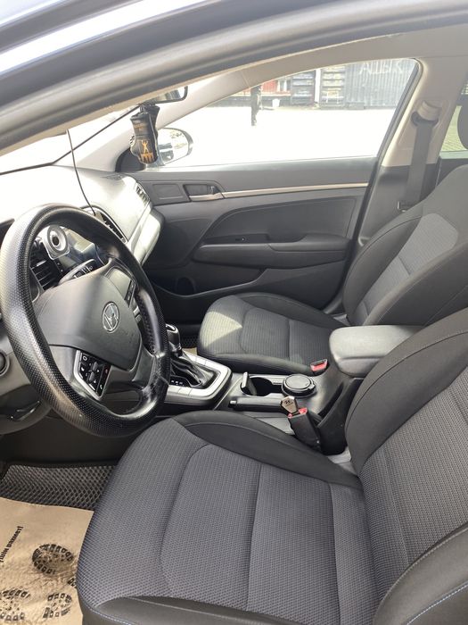 Продам Elantra 2018г