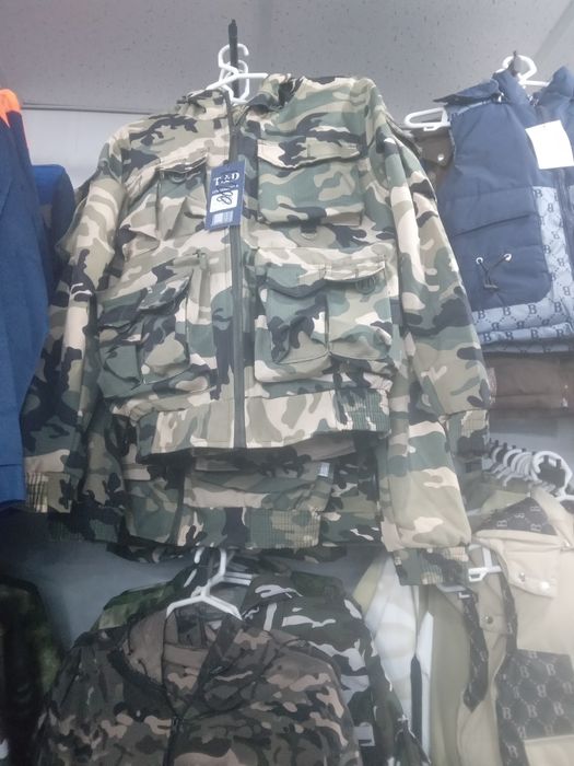 Продам спец одежду новая возможен торг