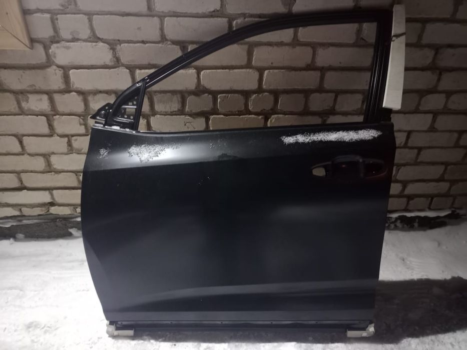 Продам дверь Toyota Hailender