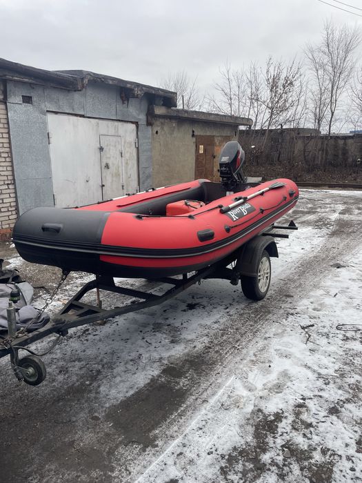 Продам лодку с мотором с прицепом