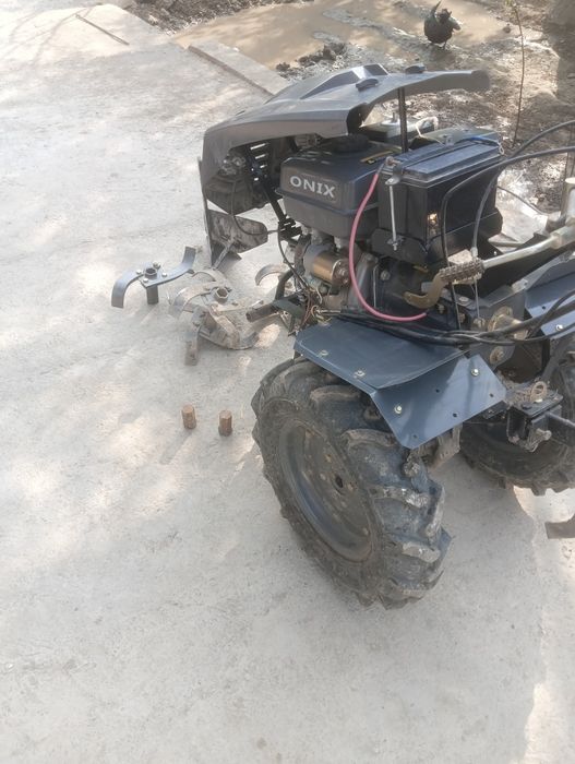 Motoblok 12 ot kuchi onix madel