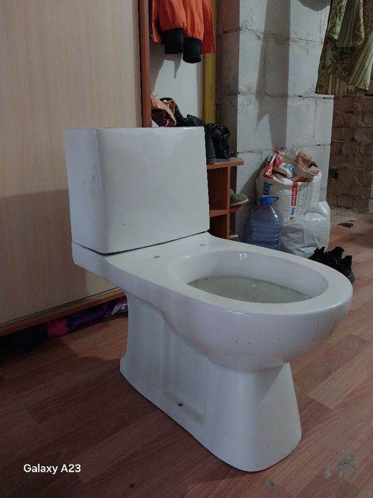 Продам унитаз б/у