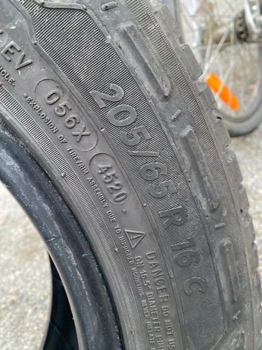 Гуми MICHELIN 205/55 R16 C DOT 25,21,22