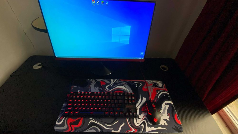 PC i5-7400, 16Gb, 2x SSD 120Gb, GTX 1060 3Gb, AOC 144Hz G-Sync + Birou