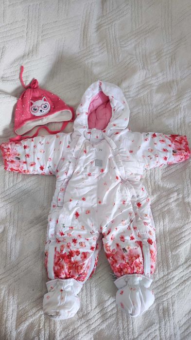 Комбинезон демисезонный для девочки 68 см