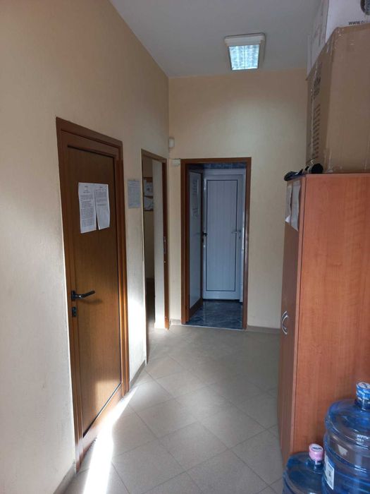 Дава се под наем Склад в Враца, Промишлена зона - Изток - 3928 кв.м за 2346 € - Снимка #10