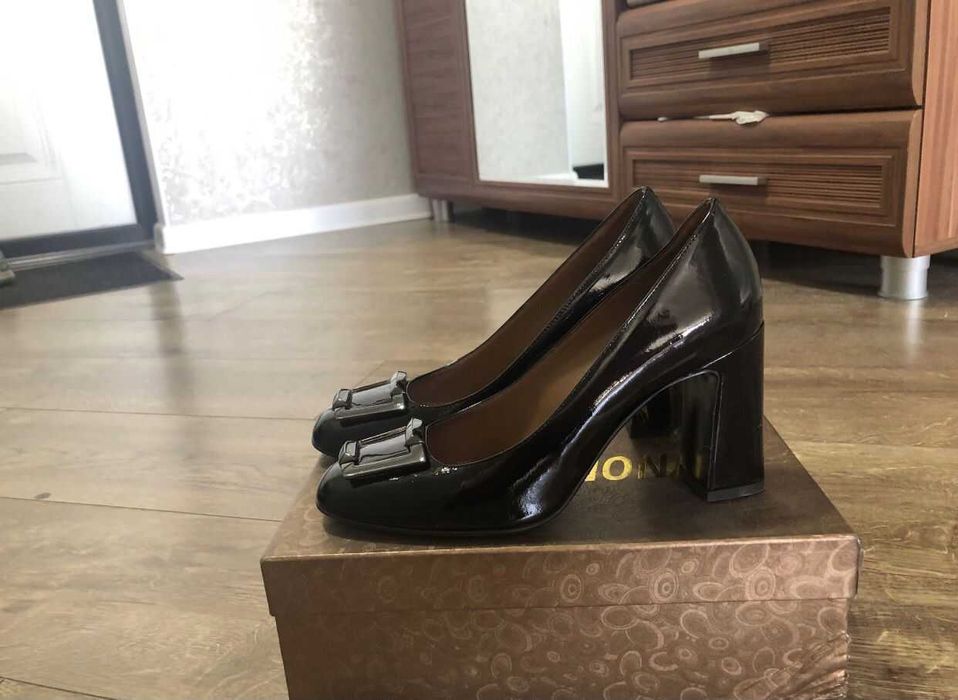 Туфли кожаные в идеальном состоянии