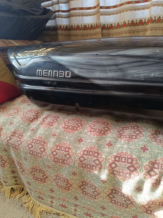 Автобоск Menabo Mania Черен, 400 л75кг мах