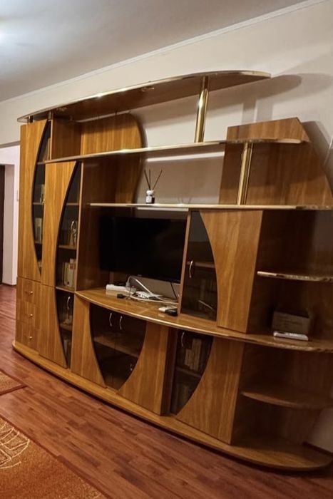 Mobilă living-Bibliotecă