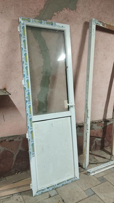 Продам межкомнатные двери