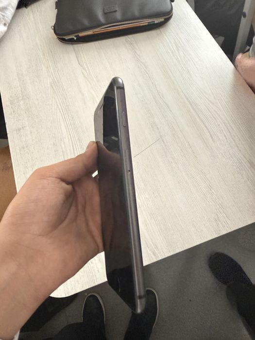 Iphone 8 plus идеальное состояние