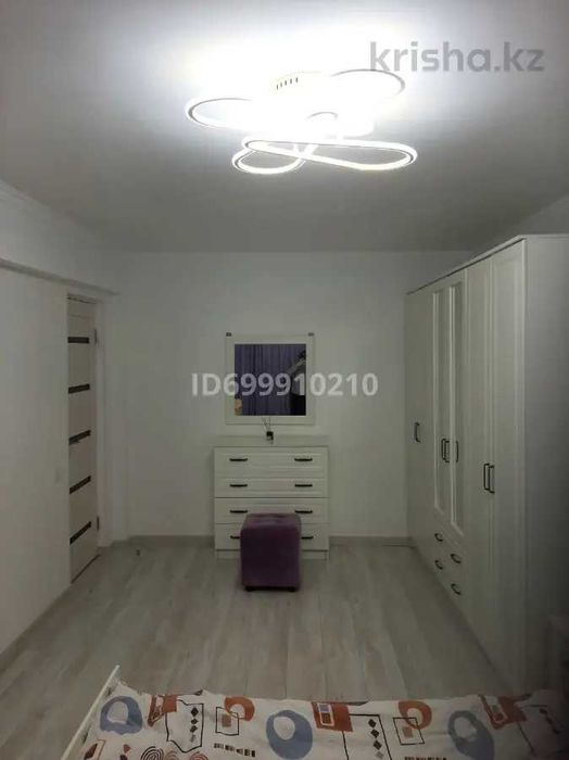 Продам трехкомнатную квартиру