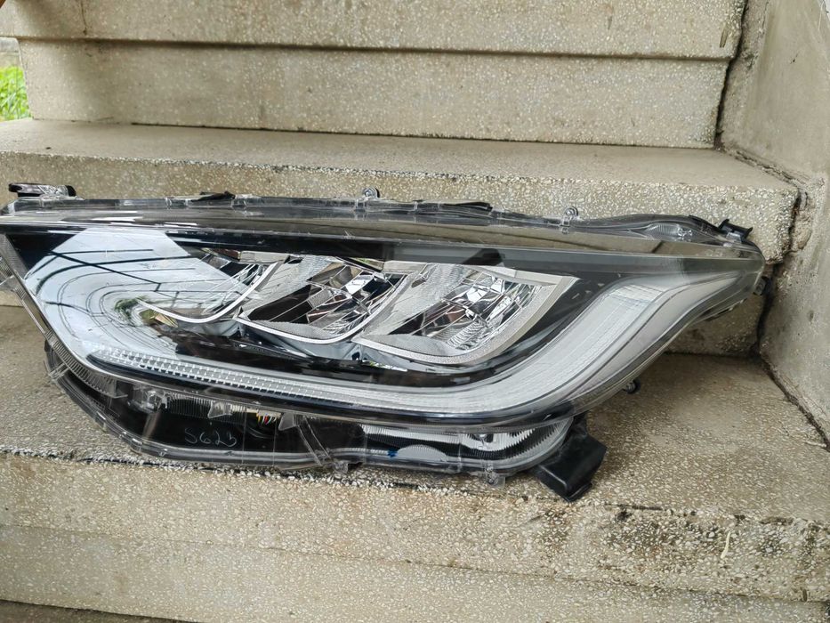 Фар Toyota Yaris LED 2020 ляв/Фар Тойота Ярис Оригинален