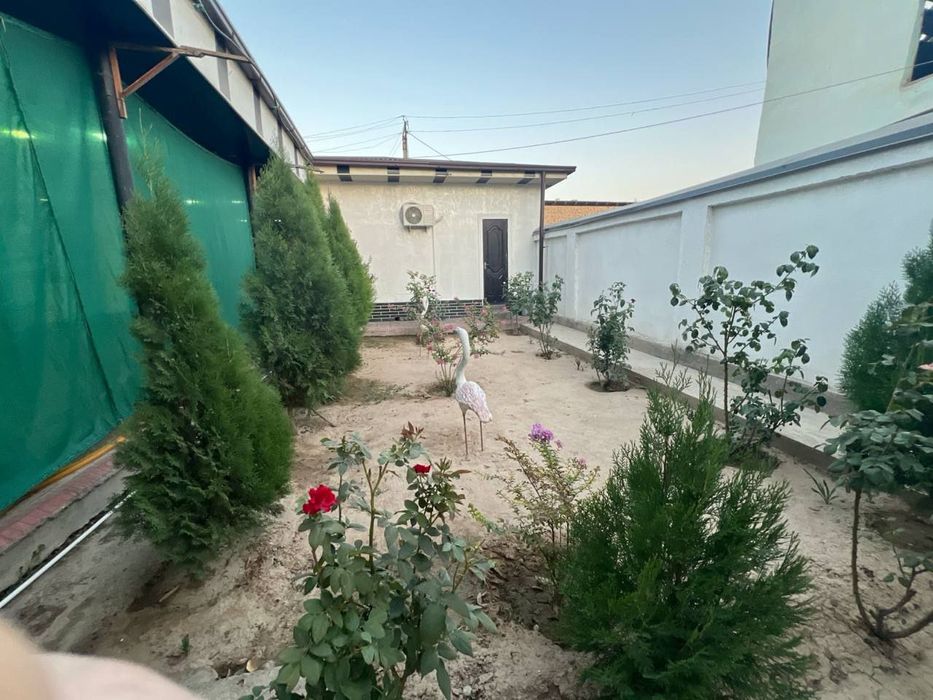 4 сотхли Ховли сотилади.