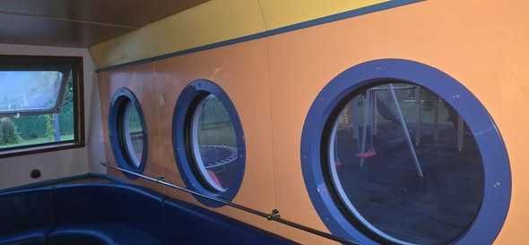 VAND AFACERE LA CHEIE - container MC DONALDS loc de joaca