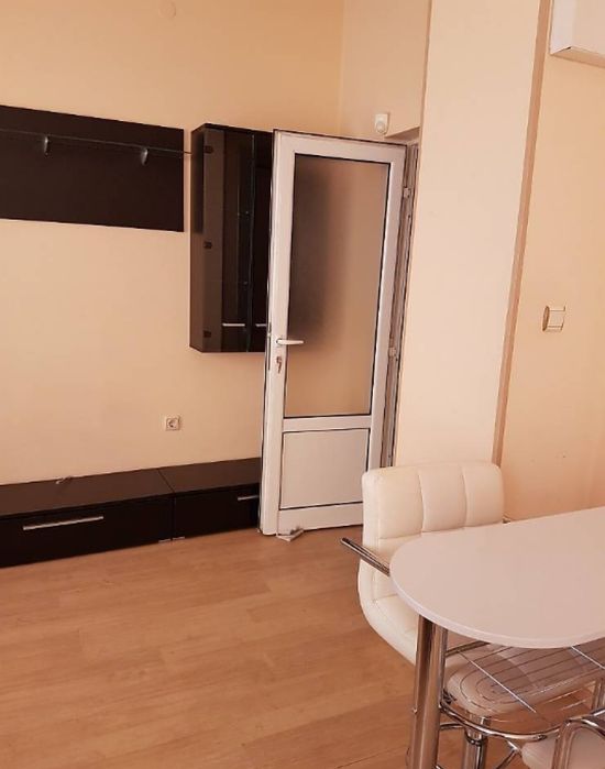 Дава се под наем Едностаен апартамент в Пловдив, Център - 35 кв.м за 298.86 € - Снимка #1