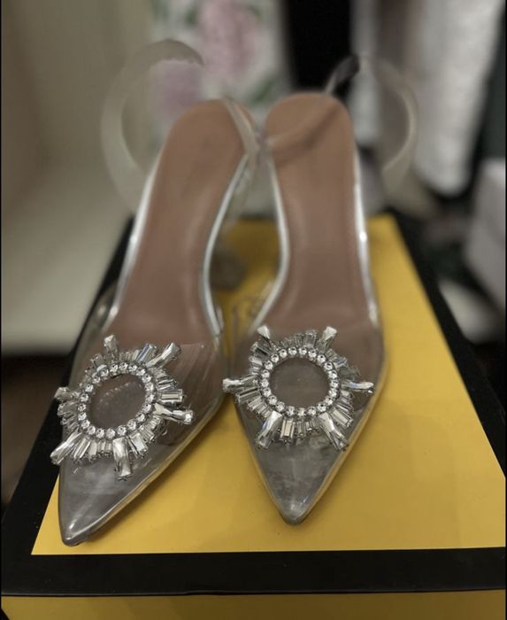 Туфли на каблуке