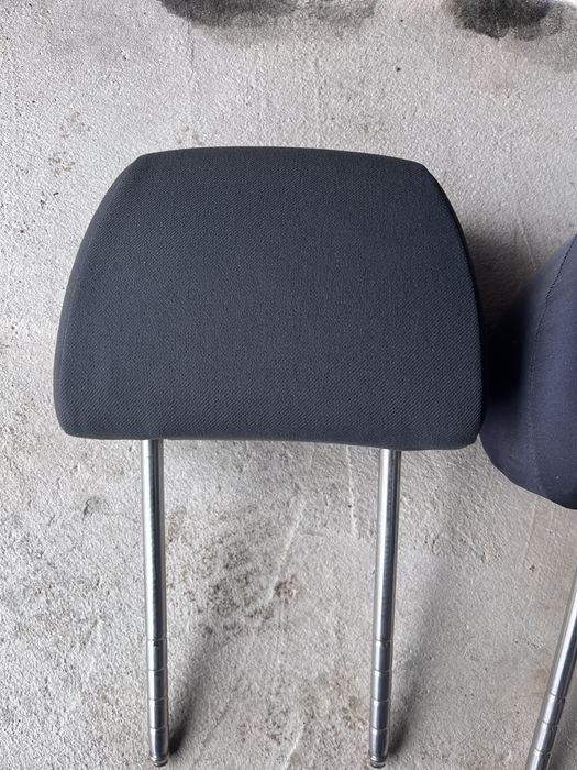 2 bucati tetiere scaune fata