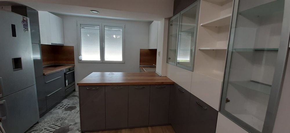 Мебели по поръчка.Изработка,доставка и монтаж.Кухни спални проект