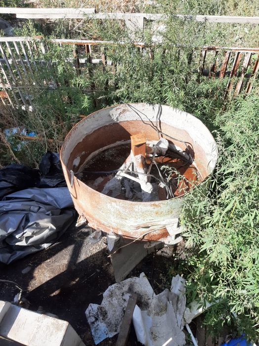 Продам пескаблочный станок срочна.