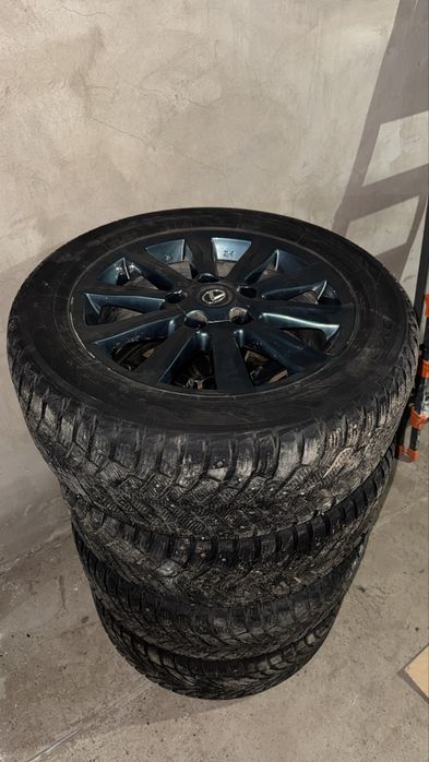 285/50/R20 с дисками от Lexus 570