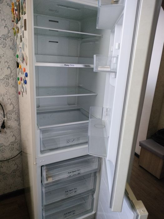 Холодильник в идеальном состоянии