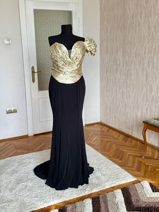 Rochie superbă M, negru cu auriu