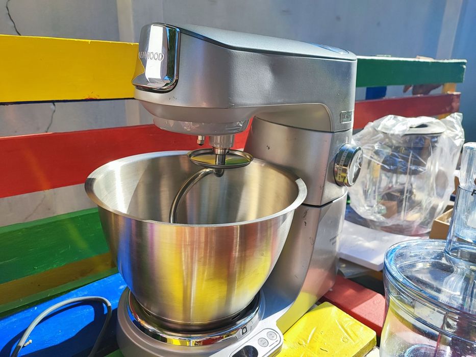 Robot de bucatarie KENWOOD Titanium Chef Baker XL Argintiu KVL85.424SI