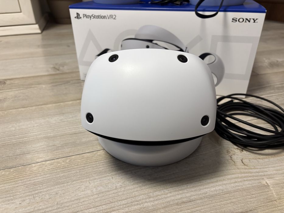 Продавам VR2 за PS5 остатъчна гаранция 22 месеца!
