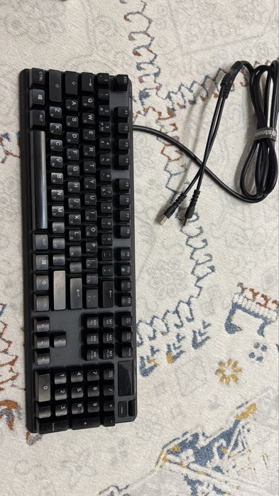 Steelseries Apex 7 (red switch)