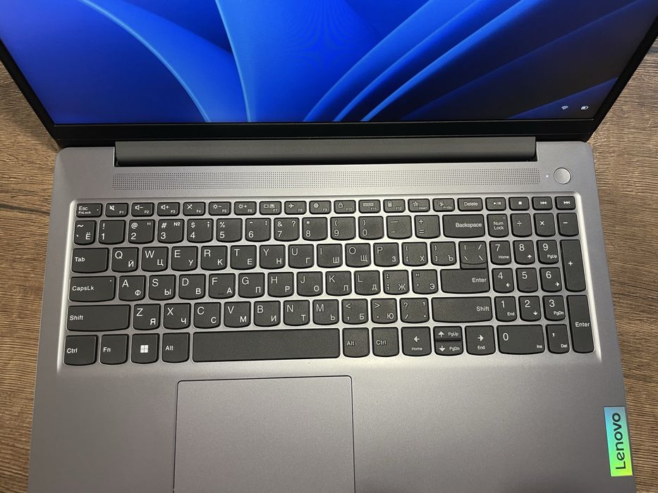 Ноутбук Lenovo IdeaPad Slim 3