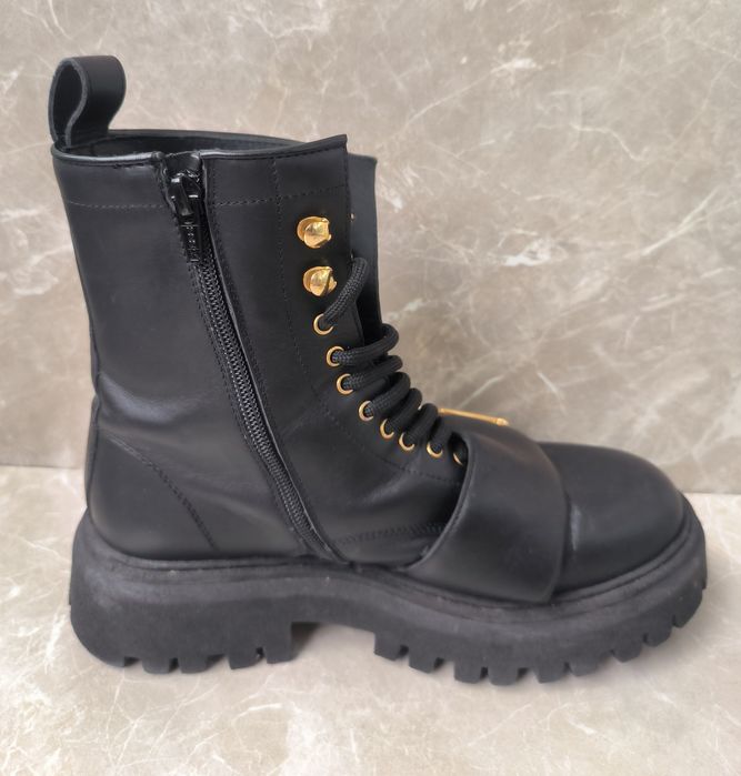 Ботуши Dsquared2 номер 38