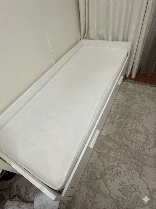 Кровать односпальнная