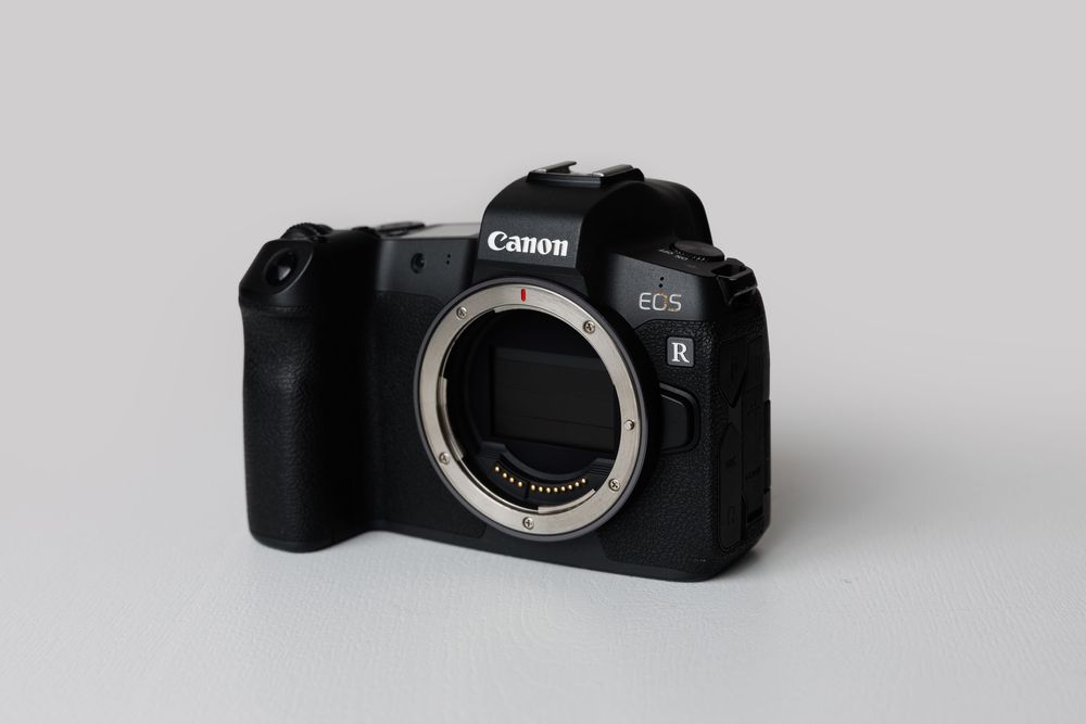 Фотоапарат Canon R