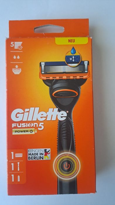 Aparat de ras cu o rezerva Gillette Fusion5 Power