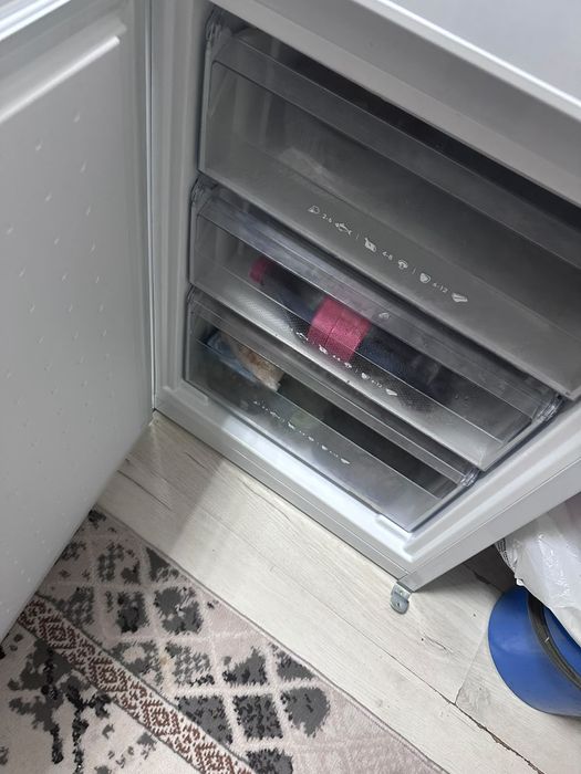 Продам холодильник Атлант