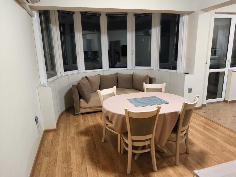 Тристаен апартамент под наем