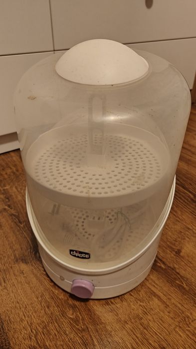 Pachet Sterilizator Chicco + Pompă de Sân Medela - Ideal pentru mămici