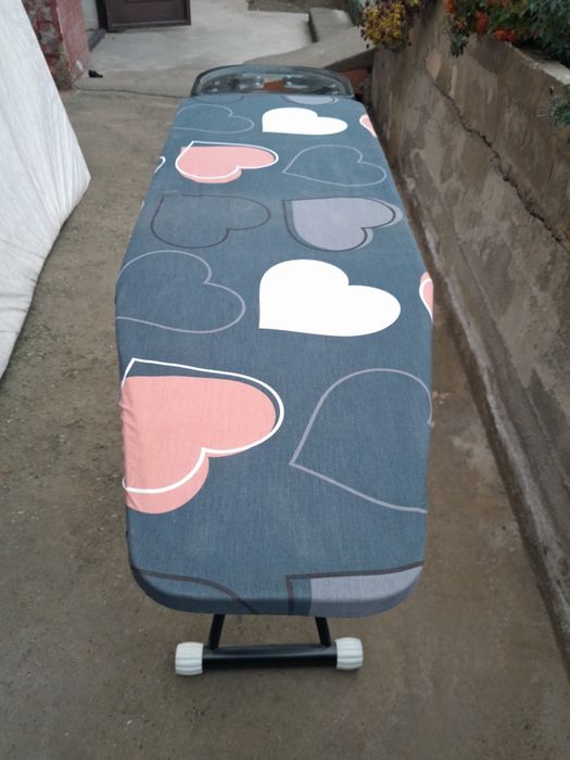 Dazmol stoli zudlik bilan sotiladi!