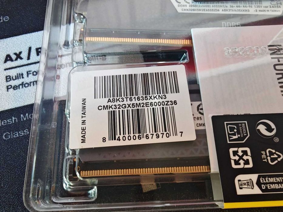 НОВА ! Рам памет Corsair VENGEANCE 32GB (2x16GB) DDR5 6000MHz