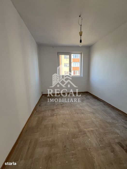 Apartament 3 camere de vânzare – Micro 7 — fotografia 3