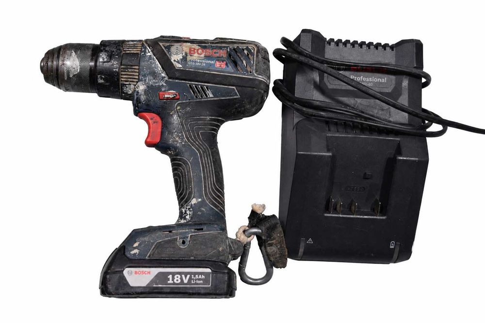Mașină de Găurit cu Percuție Bosch GSB 18V-28